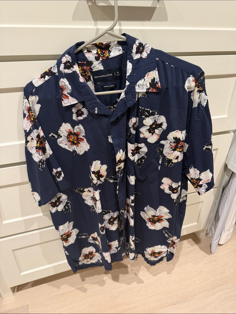 Men’s Abercrombie oversized short sleeve button down